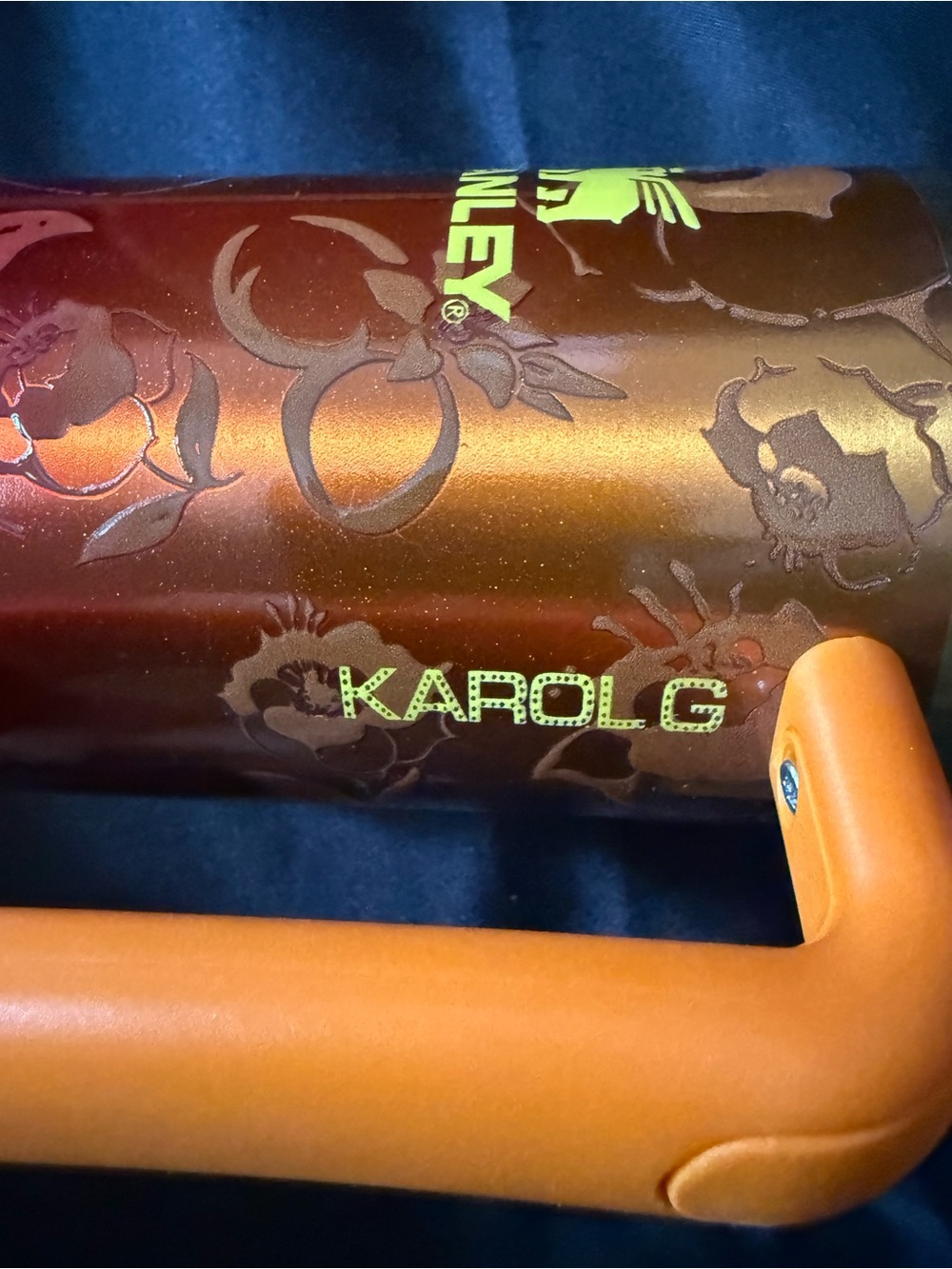 New Stanley 40oz Karol G Edition Orange and Red Floral with Box Topper Straw - Picture 9 of 16